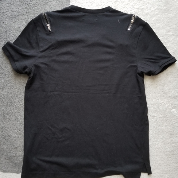 Guess black zip t-shirt - Picture 5 of 7